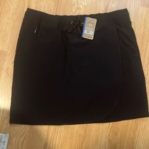Brand new with tags, never worn Patagonia Women’s Fleetwith Skort, black, medium
